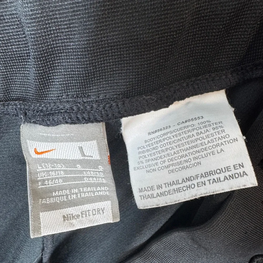 Nike Womens FIT DRY Athletic Capri Pants Black Training Crops Large RN56323